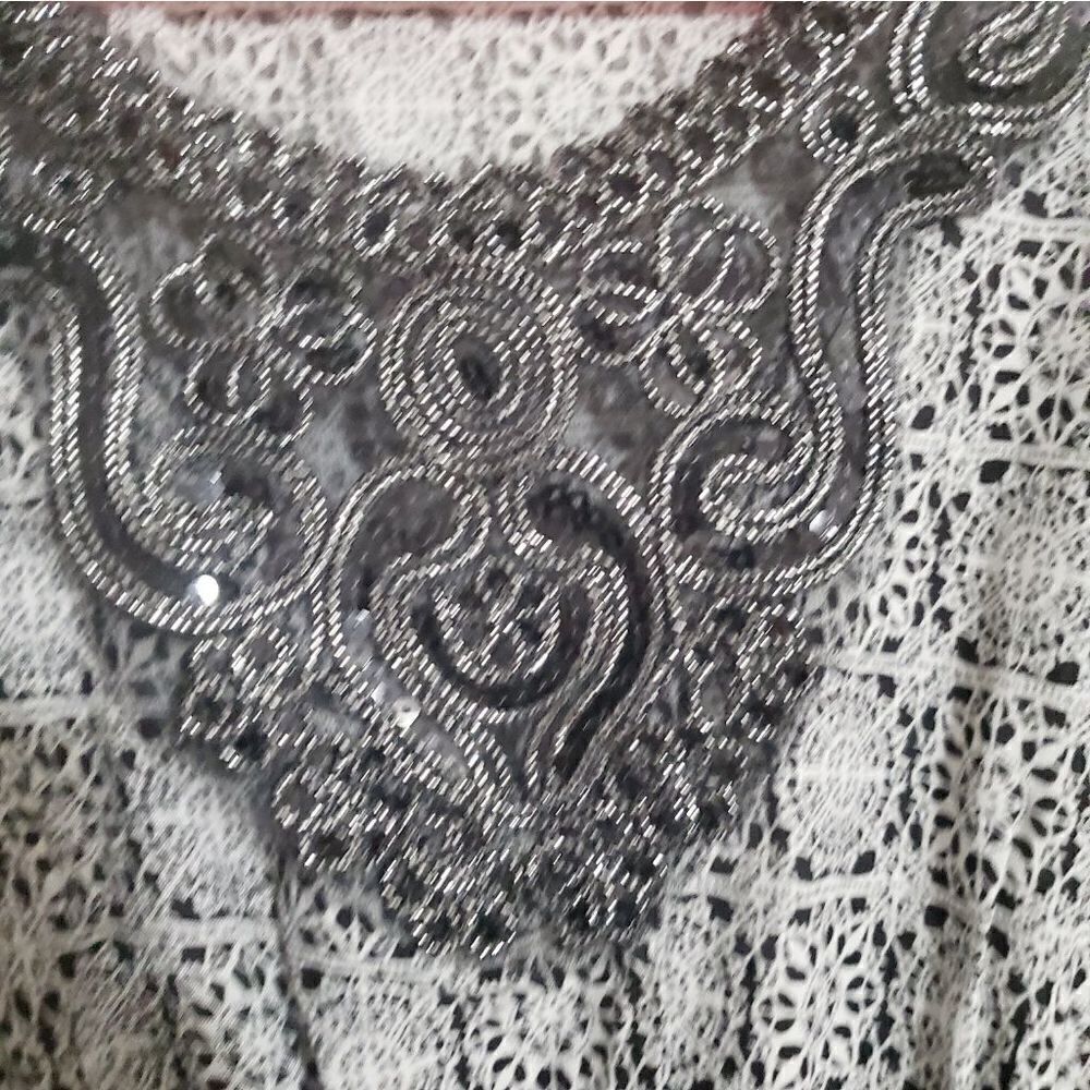 Dress    - Picture 5 of 7